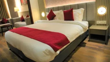 Suite_room_1